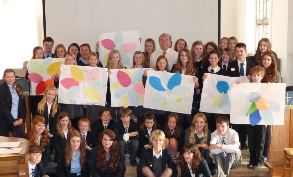 Schools in Lewes wrote messages to Yorm Bopha