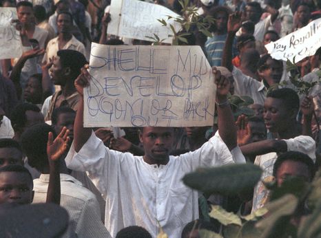Ogoni Day Demonstration in Nigeria © Tim Lambon / Greenpeace