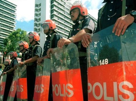 Malaysian riot police