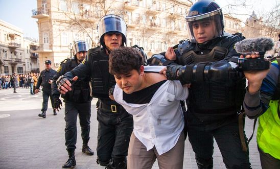 Protesters clash with authorities in Baku Protesters clash with authorities in Baku