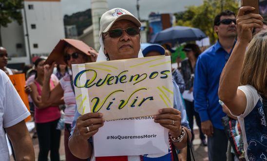 "We want to live" - woman protesting in Venezuela "We want to live" - woman protesting in Venezuela