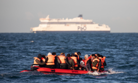 Migrants cross English Channel by sea Migrants cross English Channel by sea