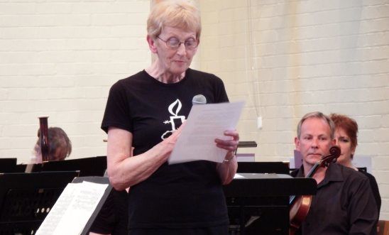 Liz thanking Amaretti Orchestra at their fundraising concert Liz thanking Amaretti Orchestra at their fundraising concert