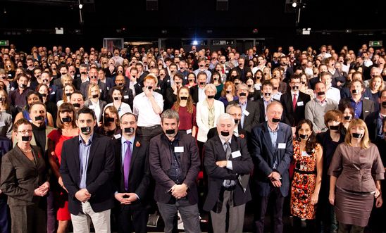 Amnesty International Media Awards 2014 pay tribute to imprisoned Al Jazeera sta