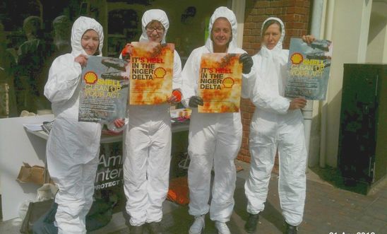 Amnesty International Milton Keynes protest about Shell oil spill in Niger Delta Amnesty International Milton Keynes protest about Shell oil spill in Niger Delta