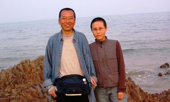 Liu Xia (right), pictured with her husband Liu Xiaobo. Liu Xia (right), pictured with her husband Liu Xiaobo.