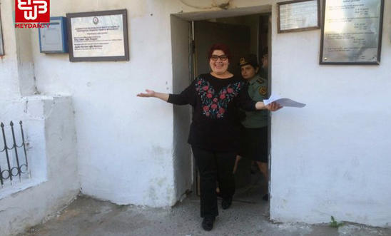 Khadija Ismayilova leaves prison Khadija Ismayilova leaves prison