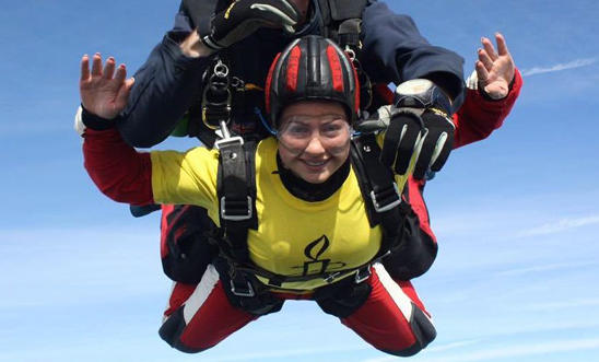 Amelia Abbott skydives for Amnesty, September 2016 Amelia Abbott skydives for Amnesty, September 2016