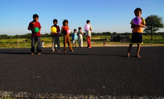 Children of the Sawhoyamaxa community Children of the Sawhoyamaxa community