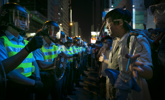Hong Kong Police Continue To Clear Protest Sites. © Paula Bronstein/Getty Images