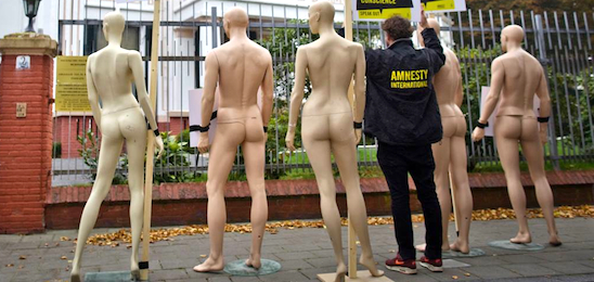 Amnesty Netherlands dummy protest